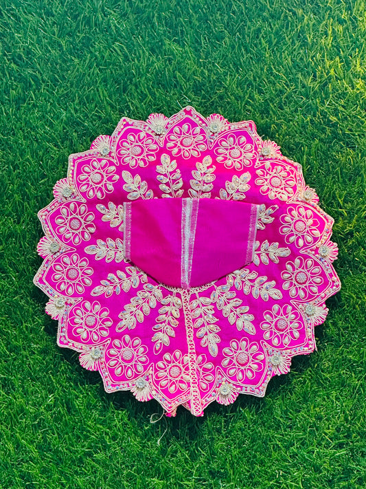 Heavy work dress for laddu gopal